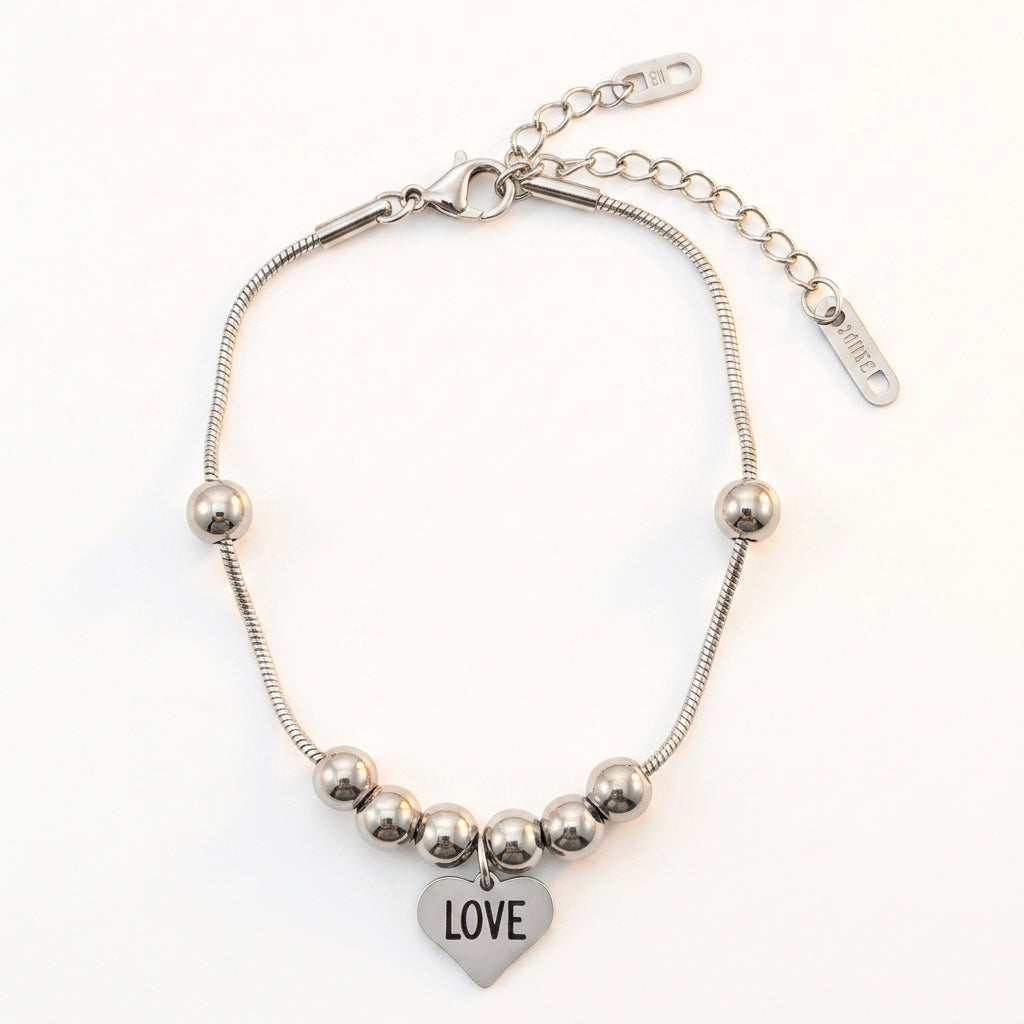 Bracelet — Clean Studio | Generated by Modelize