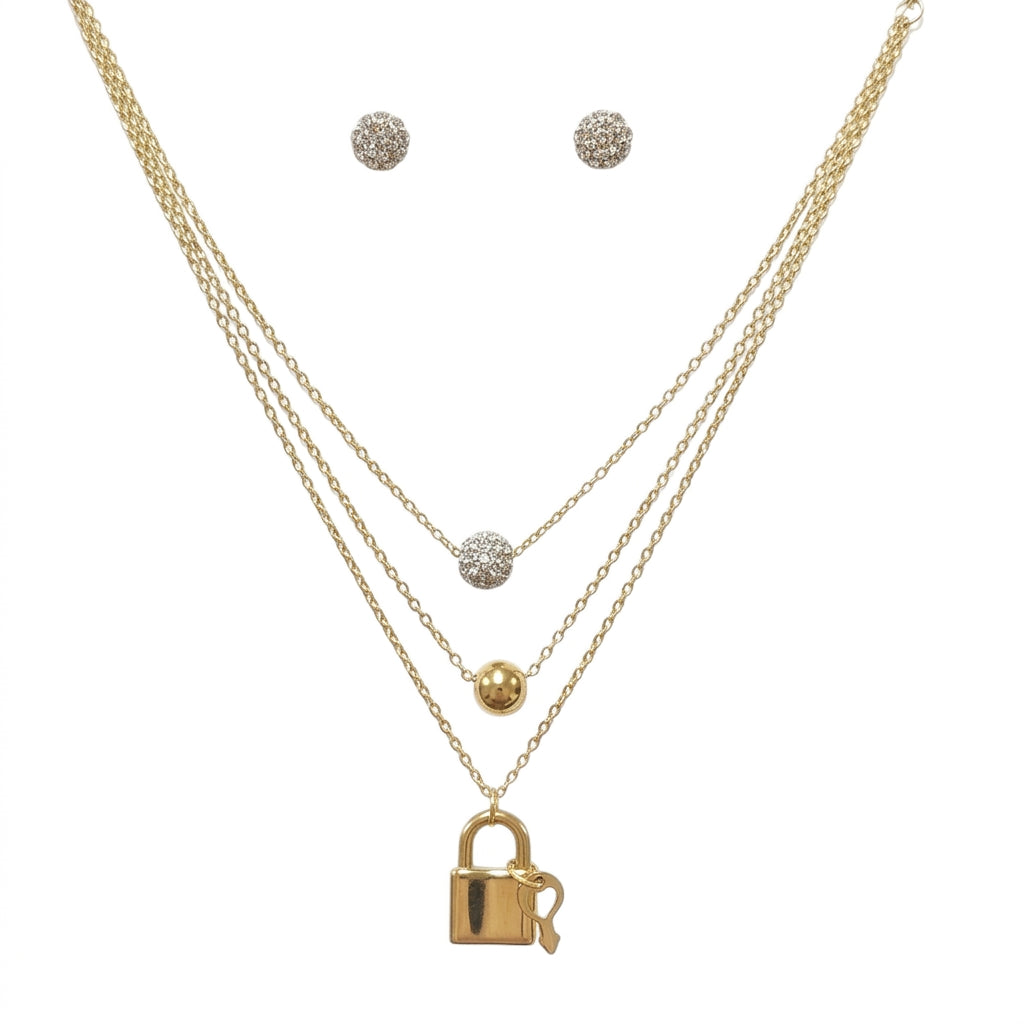 Jewelry set (necklace and earrings) — Clean Studio | Generated by Modelize
