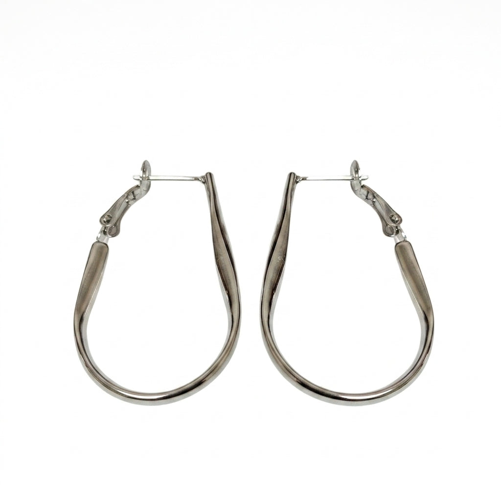 Earrings — Clean Studio | Generated by Modelize