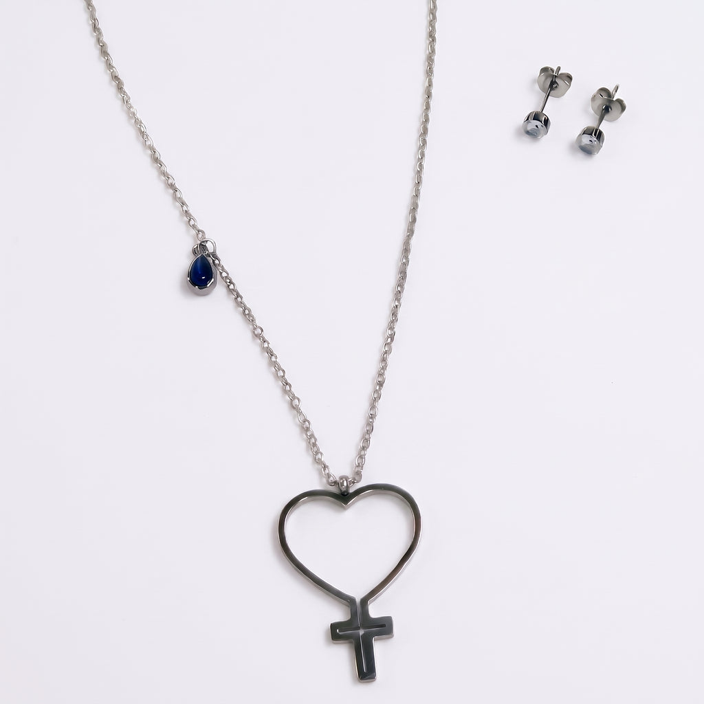 Silver Heart Set — Studio - Clean | Generated by Modelize
