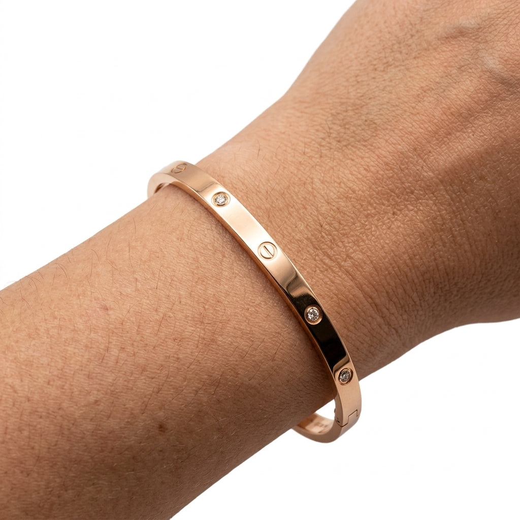 Bangle Bracelet — Clean Studio | Generated by Modelize