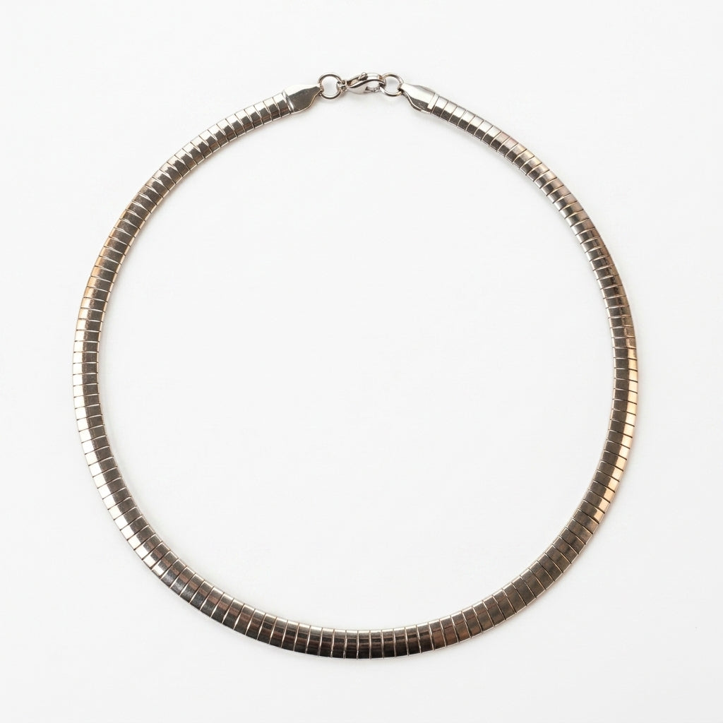 Omega chain necklace — Clean Studio | Generated by Modelize
