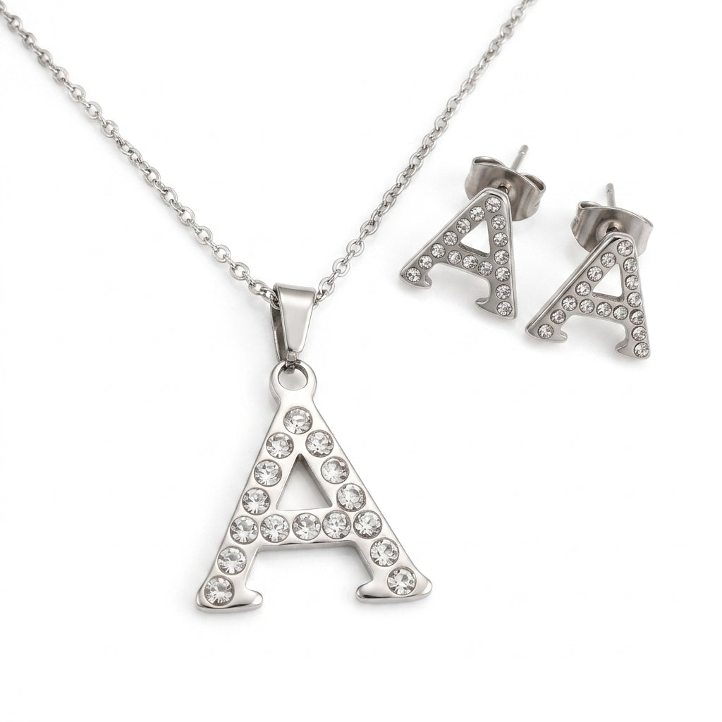 Jewelry set — Clean Studio | Generated by Modelize