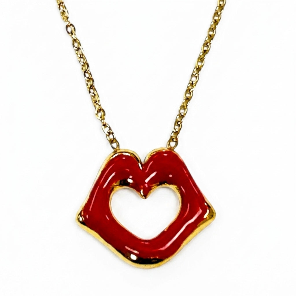 Pendant Necklace — Clean Studio | Generated by Modelize