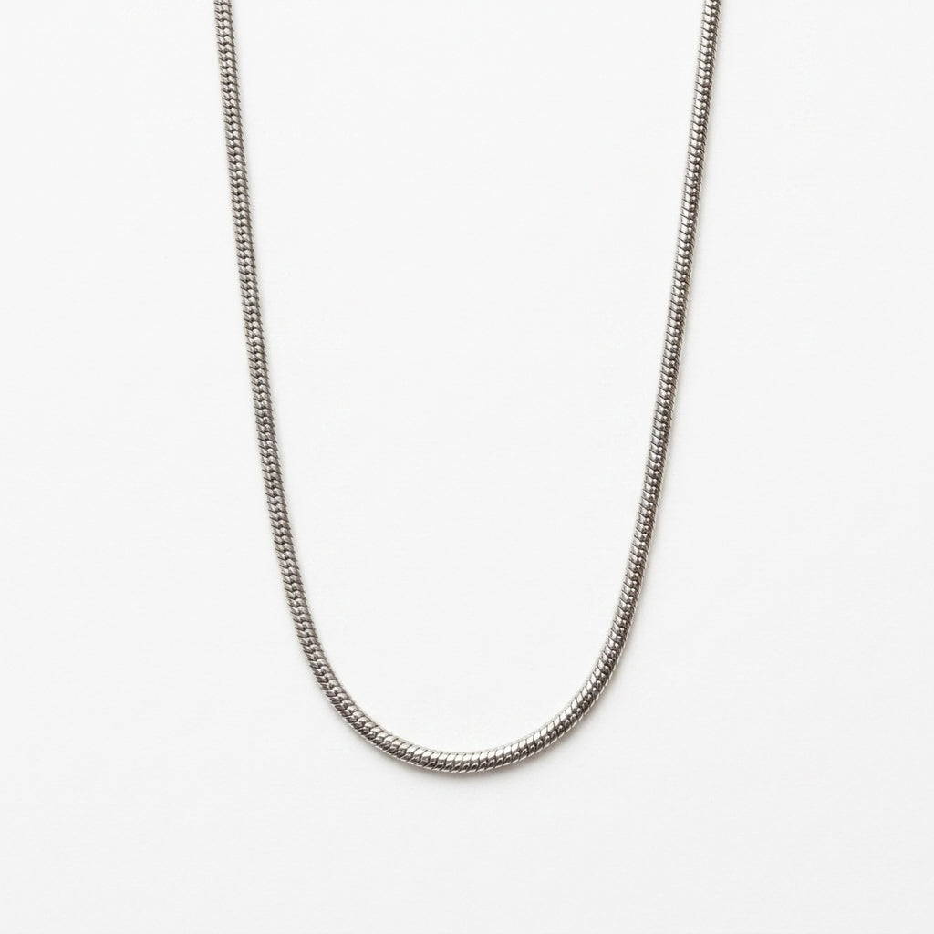 Chain necklace — Clean Studio | Generated by Modelize