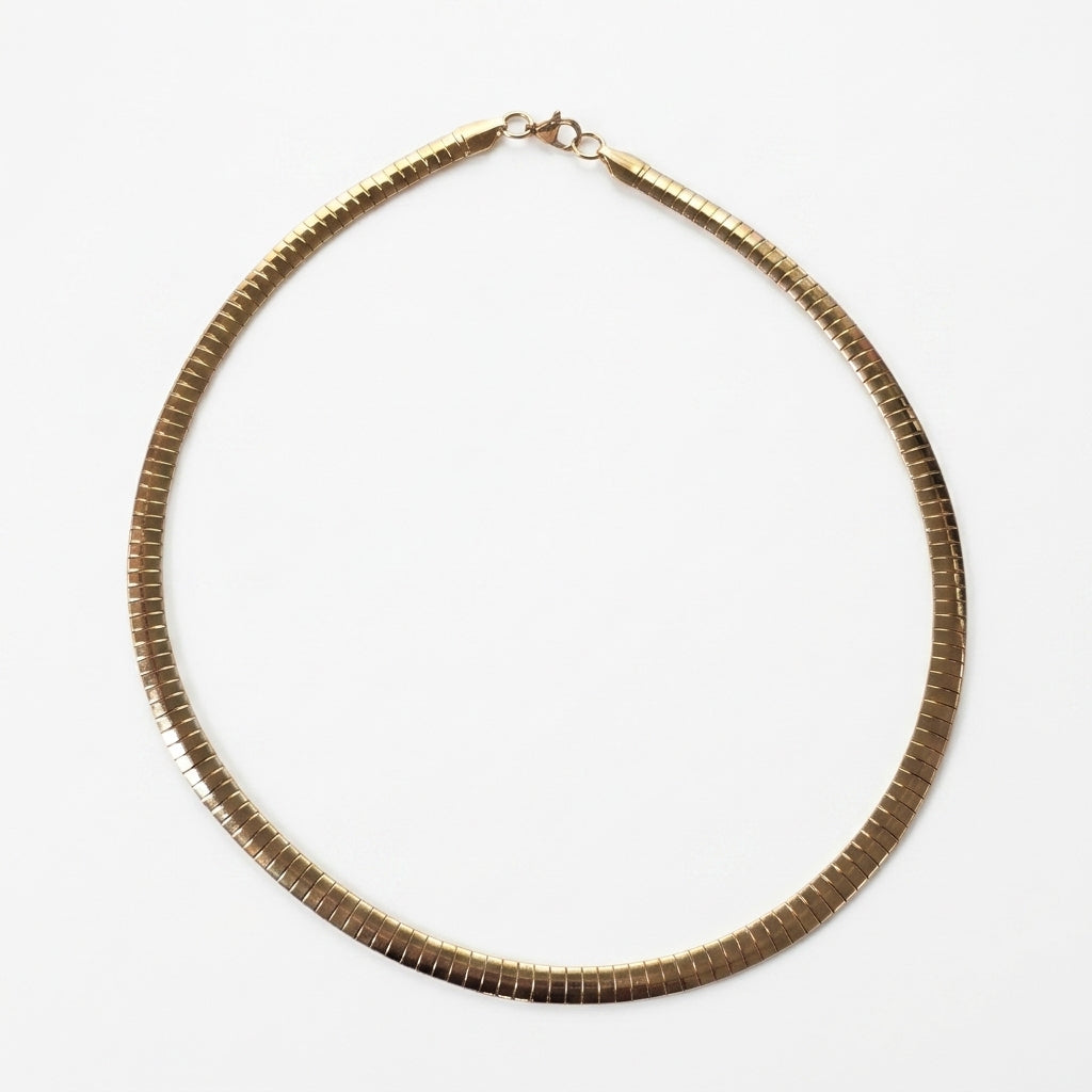 Omega chain necklace — Clean Studio | Generated by Modelize