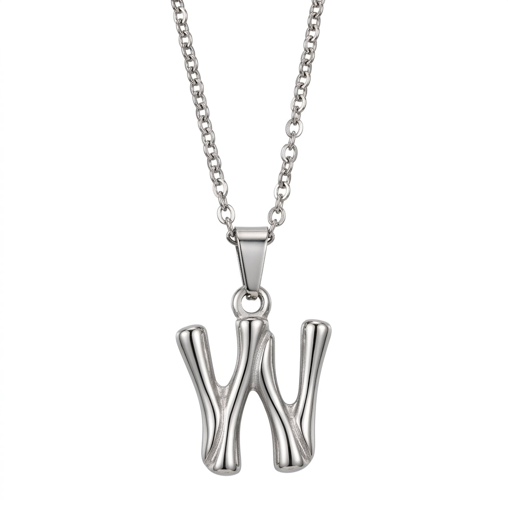 Pendant Necklace — Clean Studio | Generated by Modelize